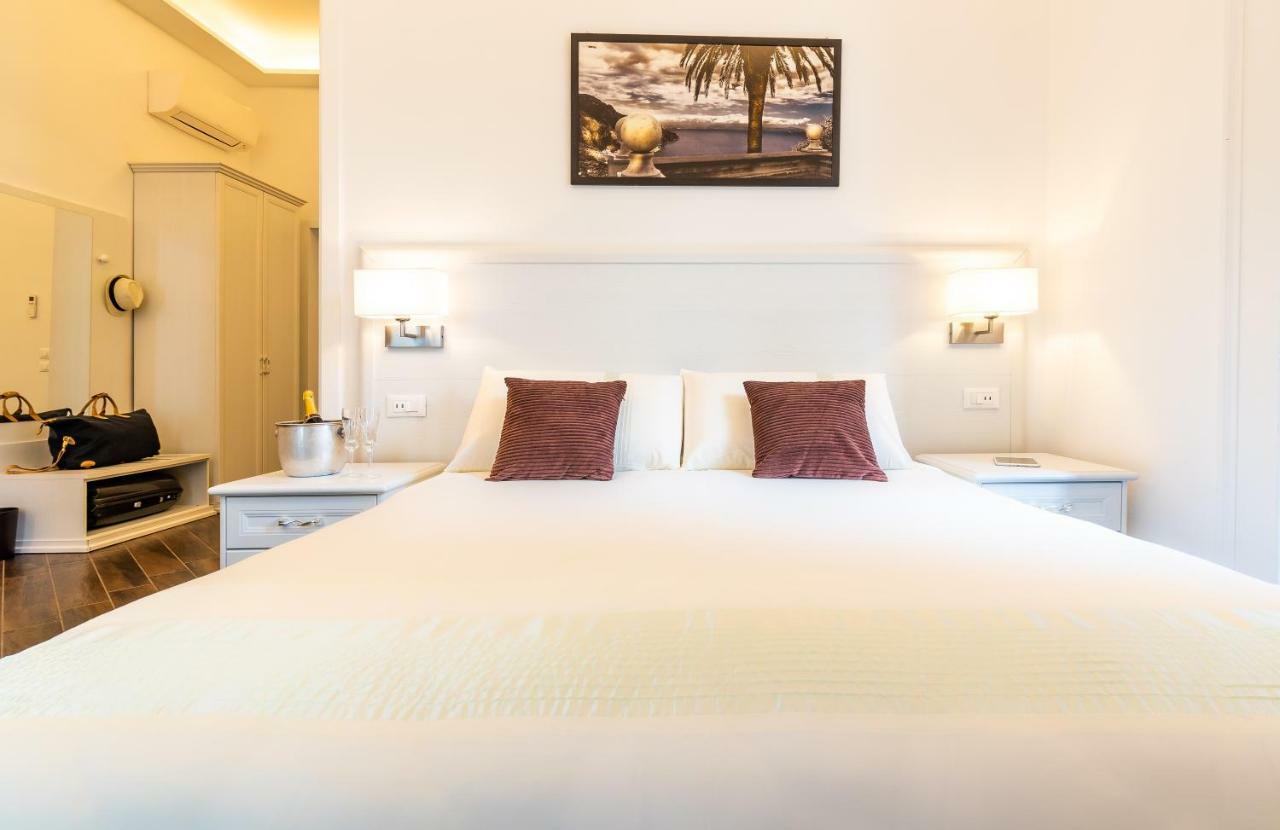 Suites Sorrento Elegance Exterior foto